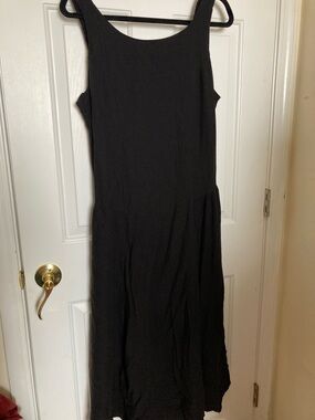 T.J.Maxx Black Sleeveless Midi Dress